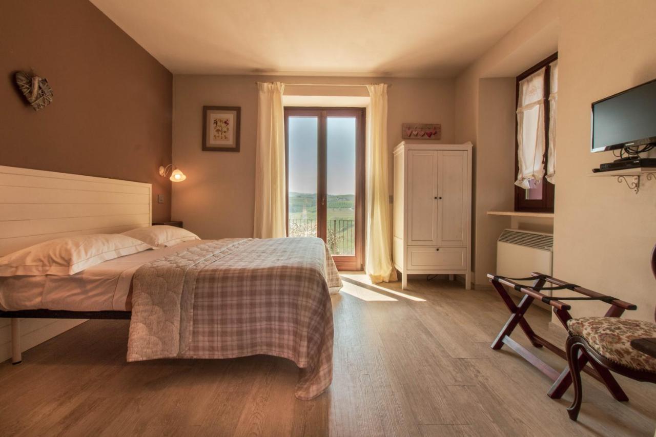 Poggio Dei Farinetti Bed & Breakfast Diano dʼAlba Exterior foto