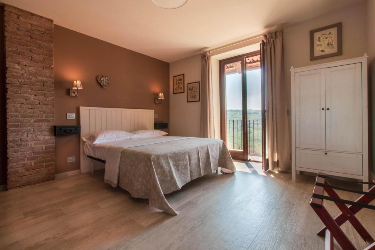 Poggio Dei Farinetti Bed & Breakfast Diano dʼAlba Exterior foto