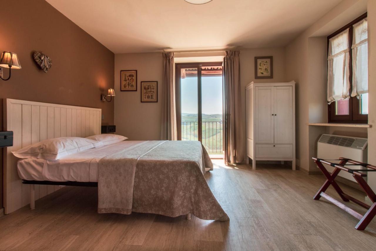 Poggio Dei Farinetti Bed & Breakfast Diano dʼAlba Exterior foto