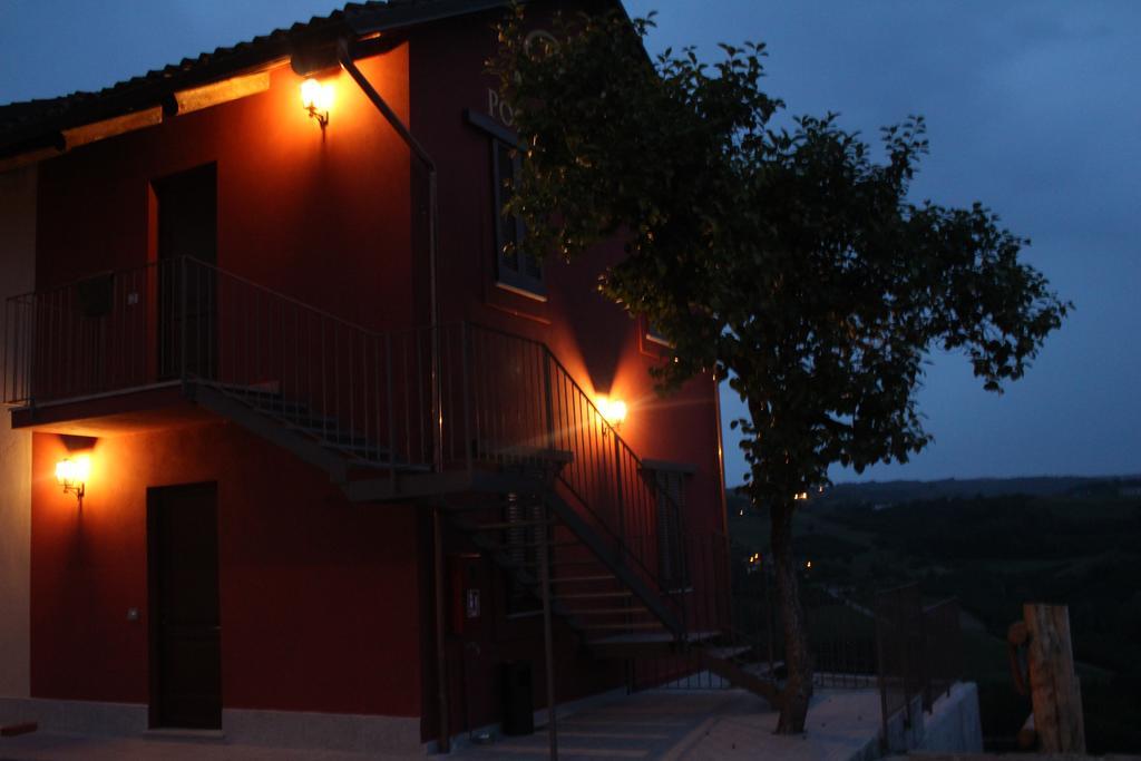 Poggio Dei Farinetti Bed & Breakfast Diano dʼAlba Exterior foto