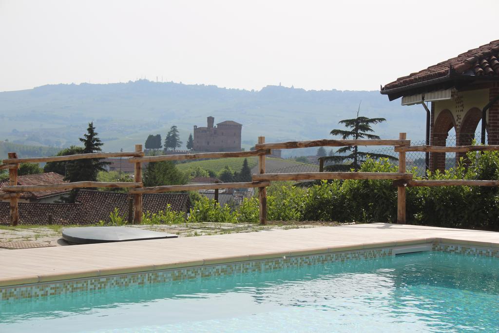 Poggio Dei Farinetti Bed & Breakfast Diano dʼAlba Exterior foto