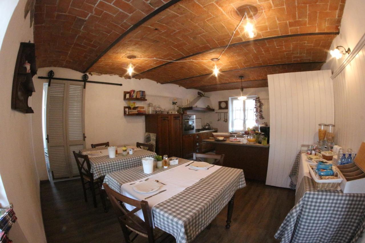 Poggio Dei Farinetti Bed & Breakfast Diano dʼAlba Exterior foto